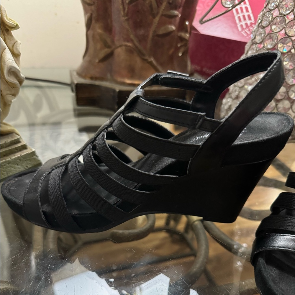 A2 by Aerosoles in 6 1/2 looking for a new home only used once.